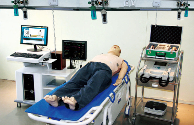 Le mannequin adulte de CPR d'OEM/a avancé la simulation de secours de corps de PVC complètement -